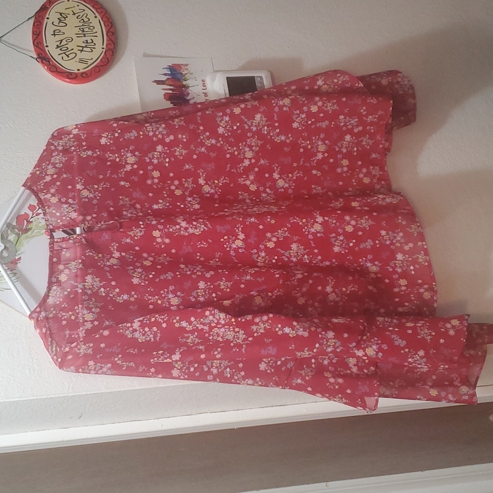 Blouses - Picture 3 of 3